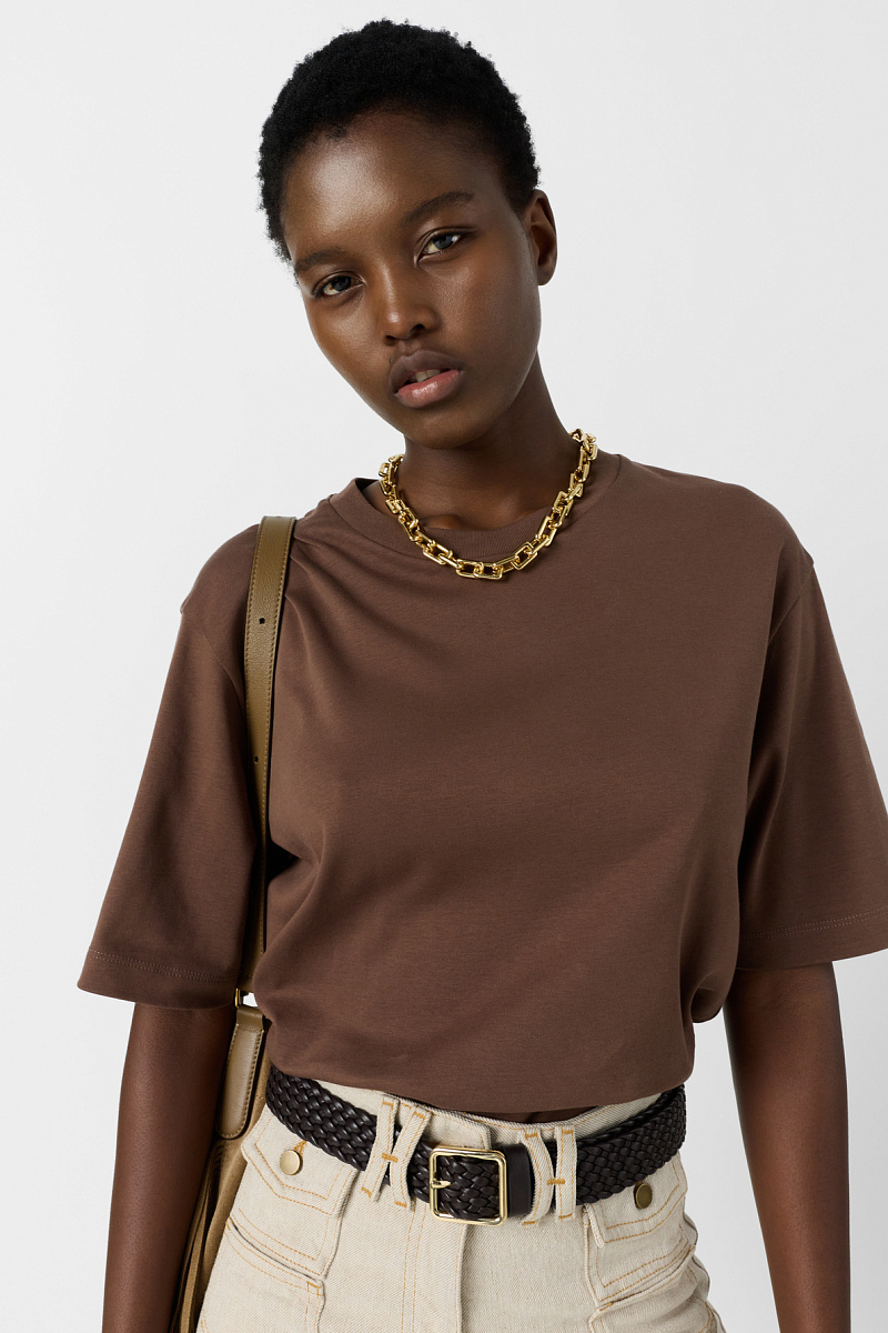 Коричневая футболка из хлопка