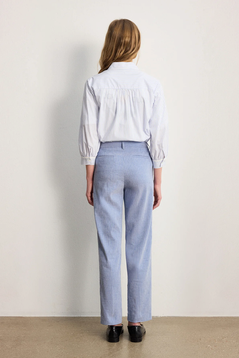BIBA - Голубые брюки в полоску из смесового льна зауженного силуэта