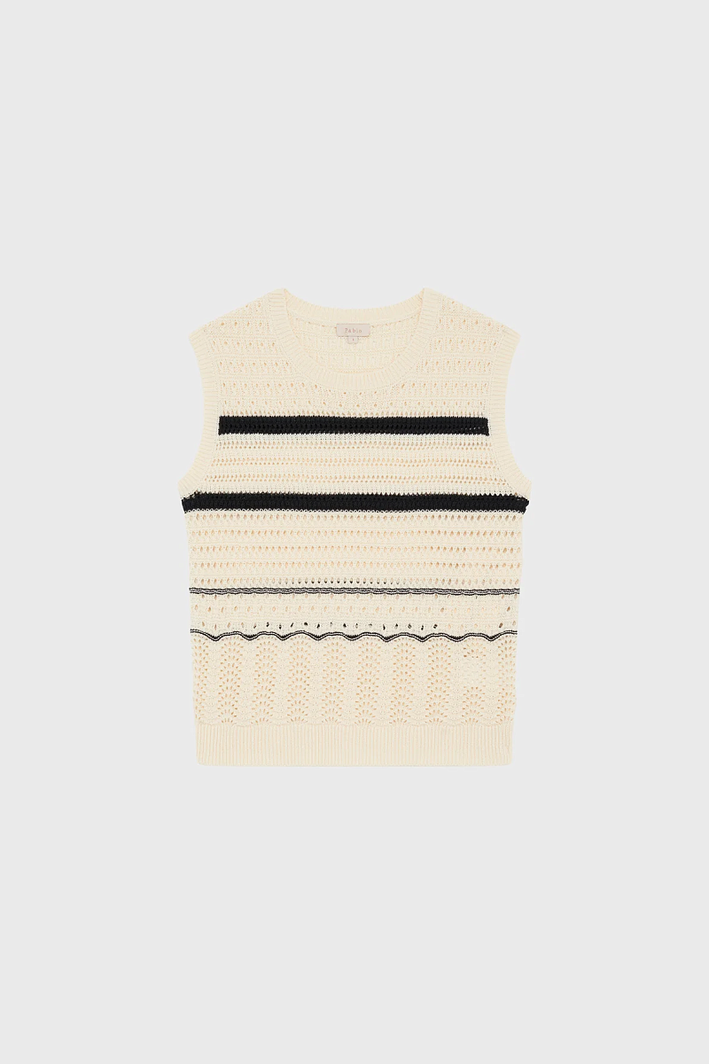 LORYNE - Белый ажурный топ с контрастными элементами