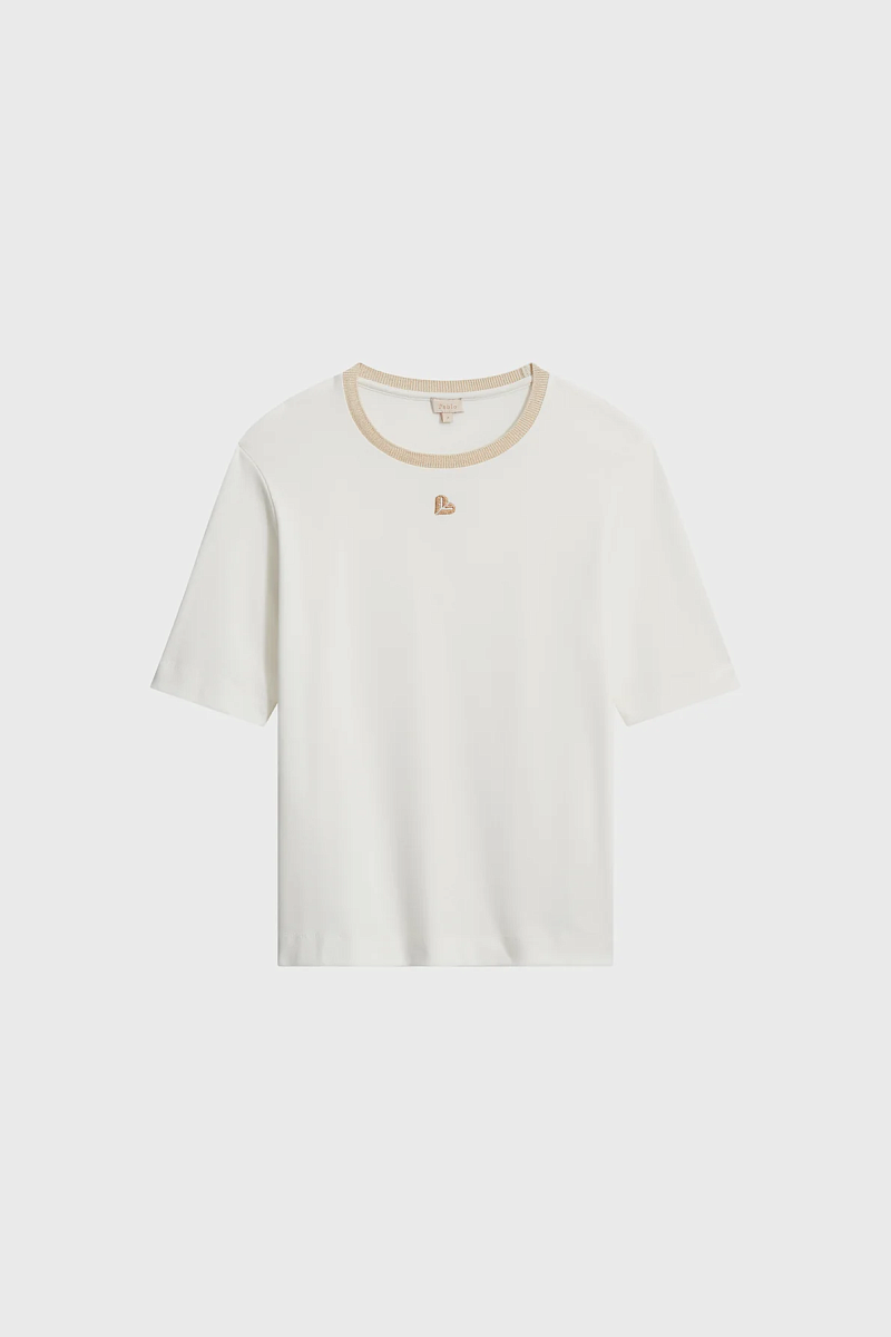 Белая футболка из хлопка с золотистым воротником