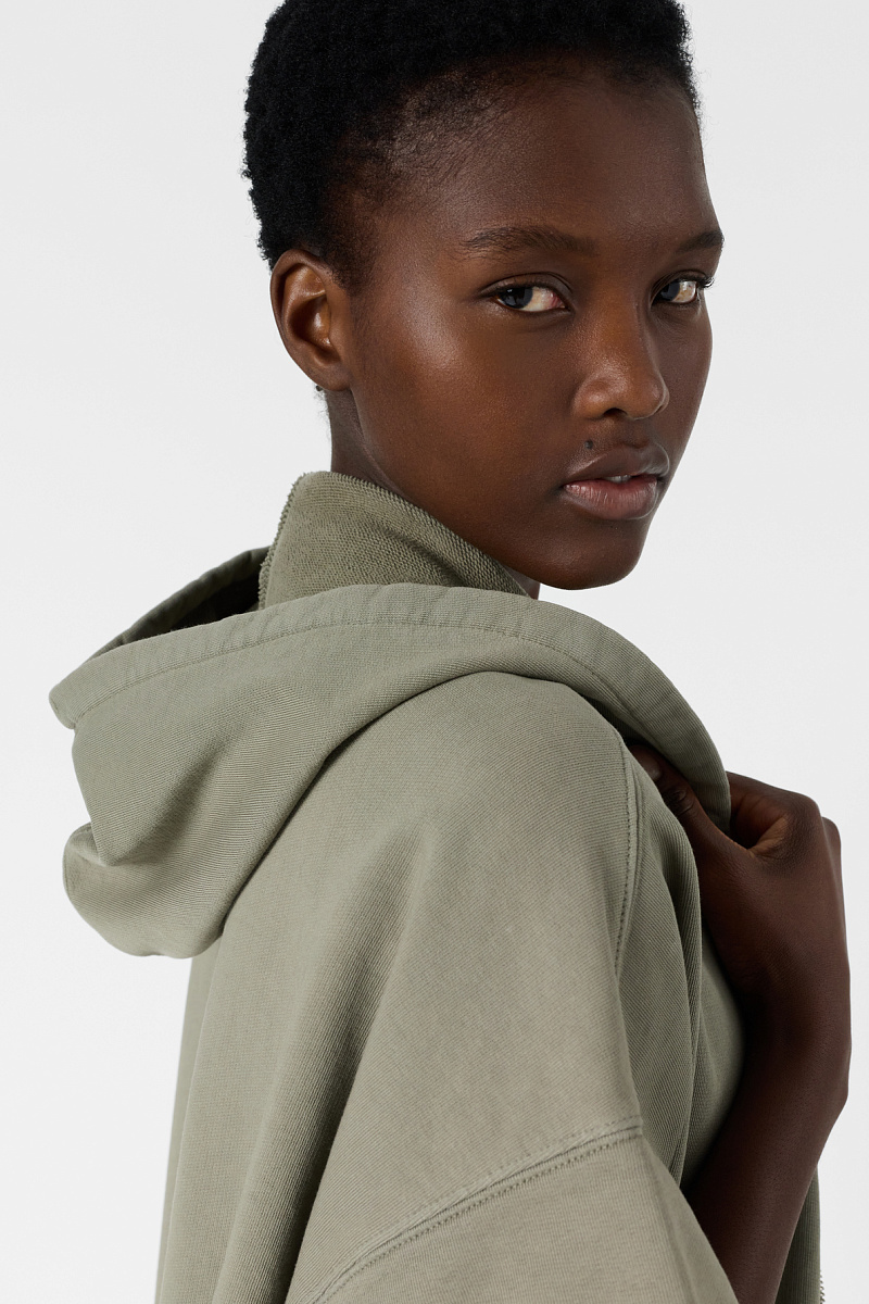 Жилет-худи на молнии с капюшоном в цвете хаки