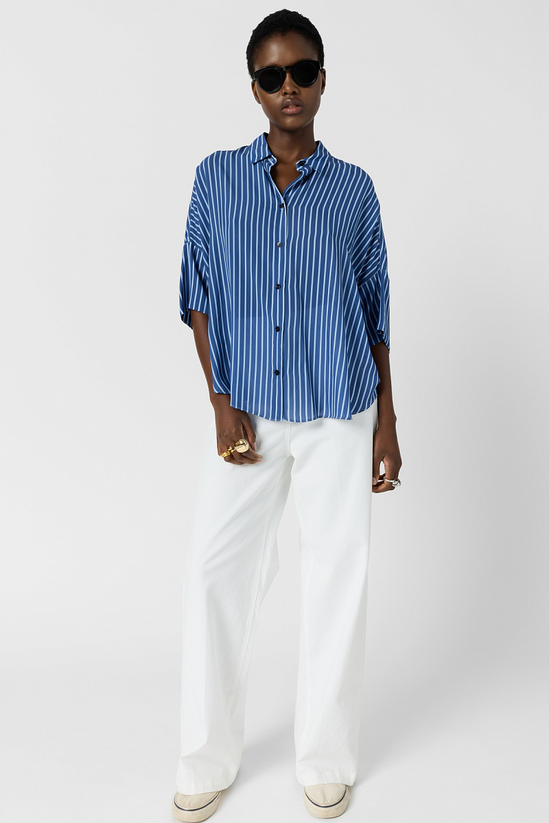 CRISSY - Свободная футболка в полоску в цвете индиго