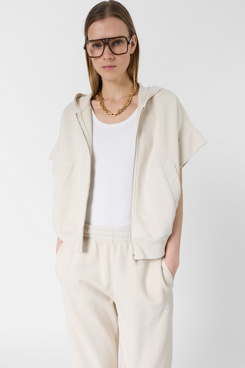 Жилет-худи на молнии с капюшоном в цвете экрю