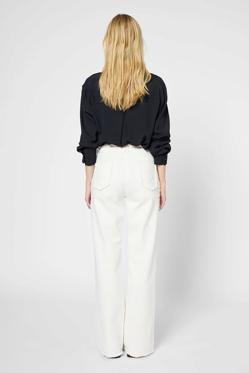 ANNA - Расклешенные джинсы в цвете экрю с бахромой