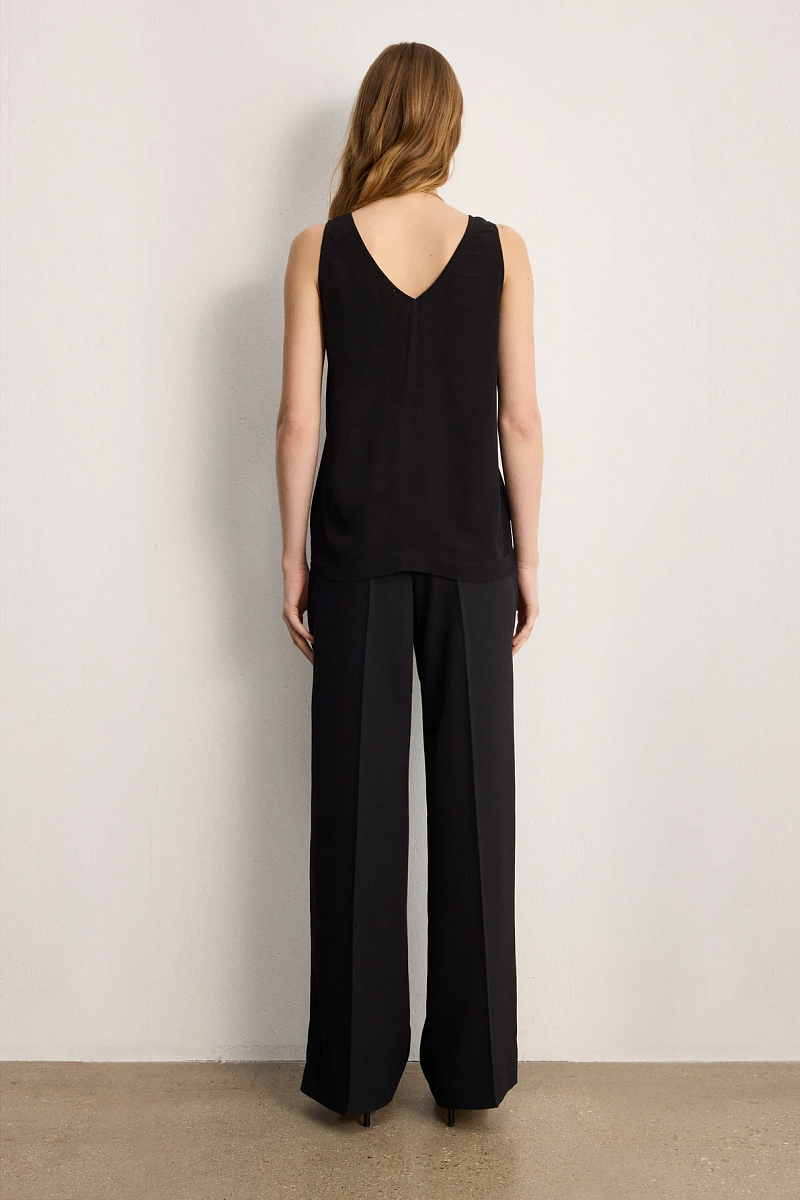 CHRISTELLE - Черный топ с ажурной вышивкой