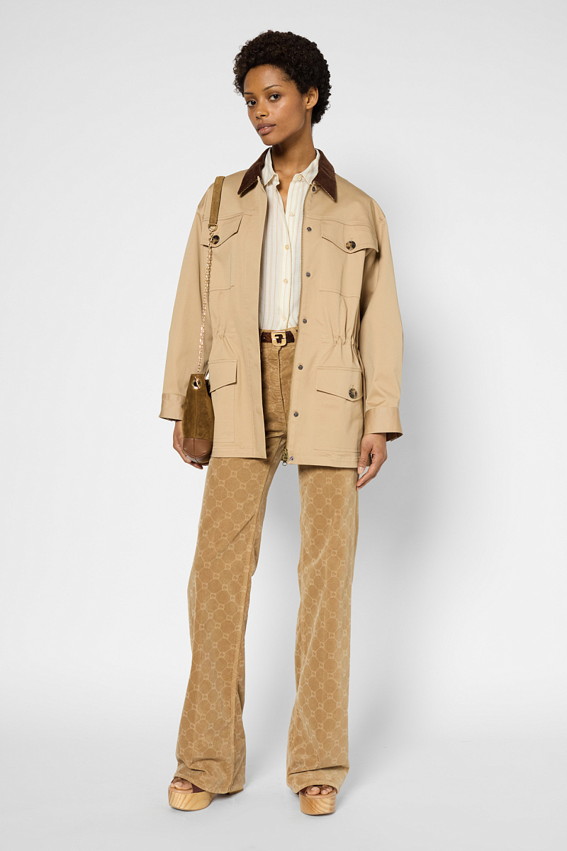 Куртка с вельветовым воротником