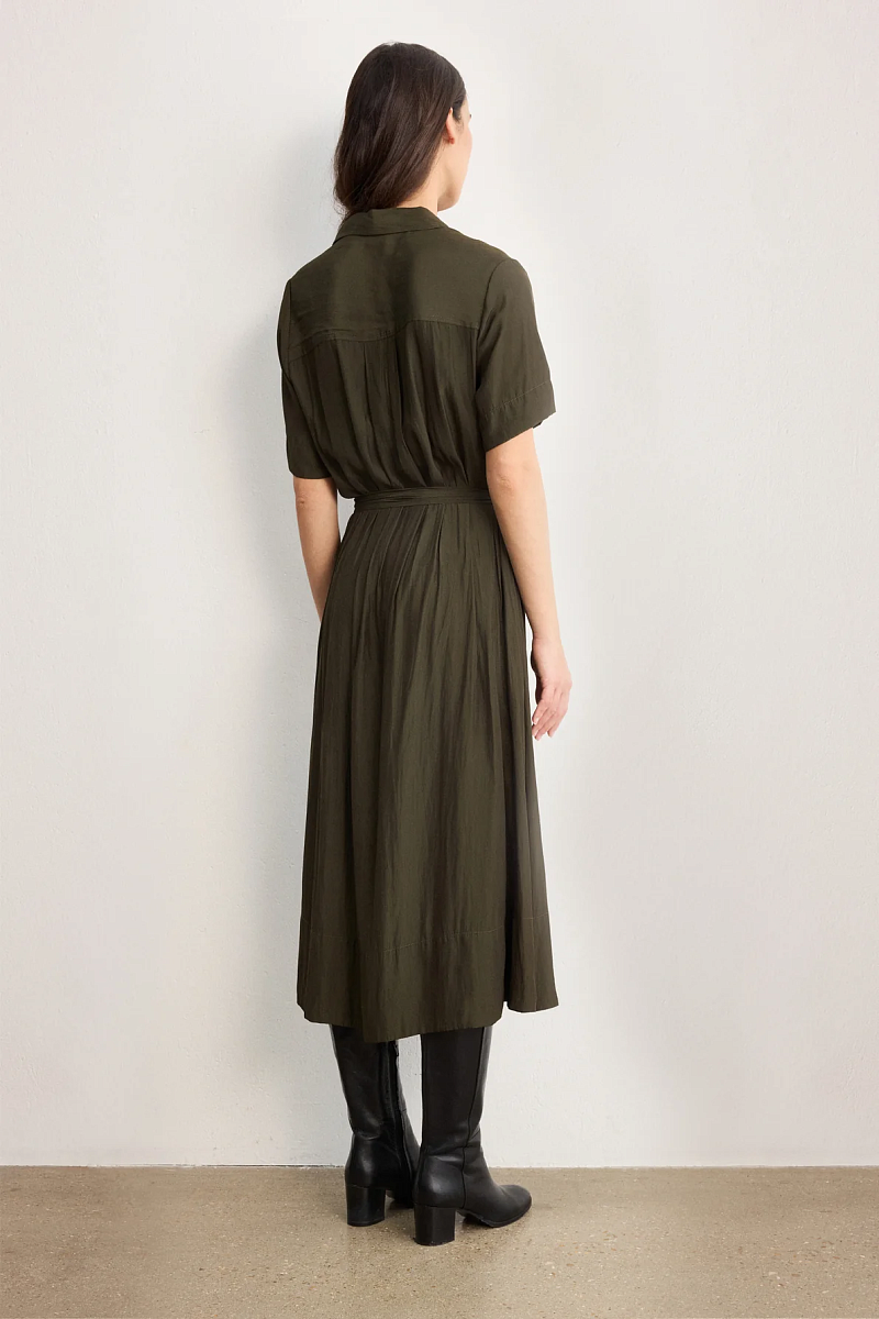 AMANDA - Свободное платье-рубашка с поясом в цвете хаки