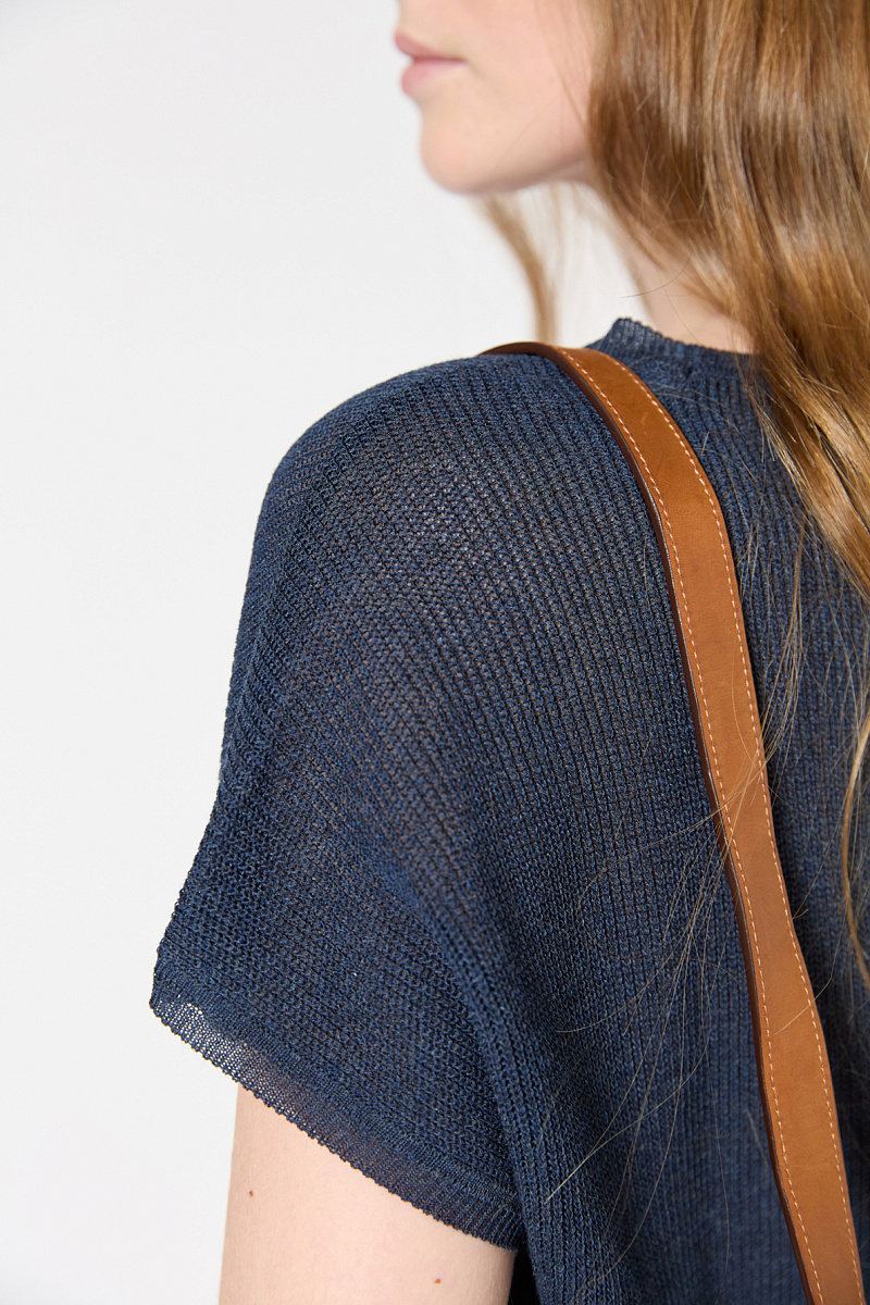 JAMILA - Джемпер с круглым вырезом и короткими рукавами